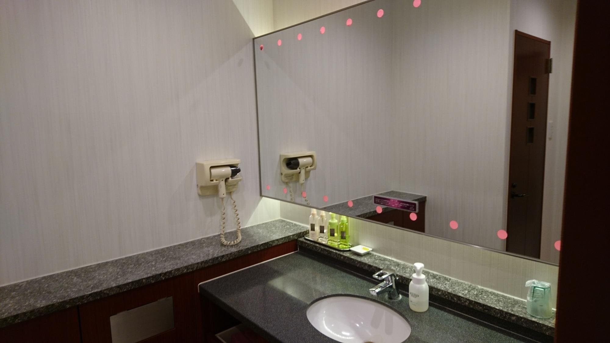 Hotel Eris Hakata (Adults Only) ฟูกุโอกะ ภายนอก รูปภาพ