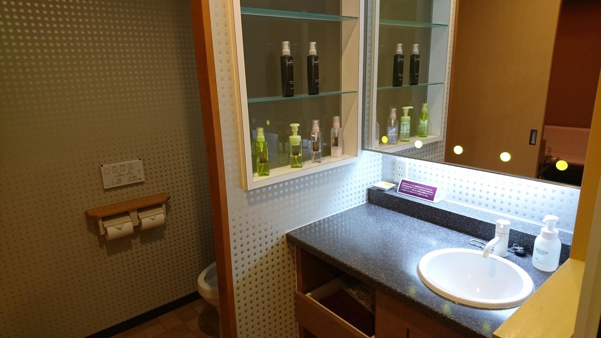 Hotel Eris Hakata (Adults Only) ฟูกุโอกะ ภายนอก รูปภาพ