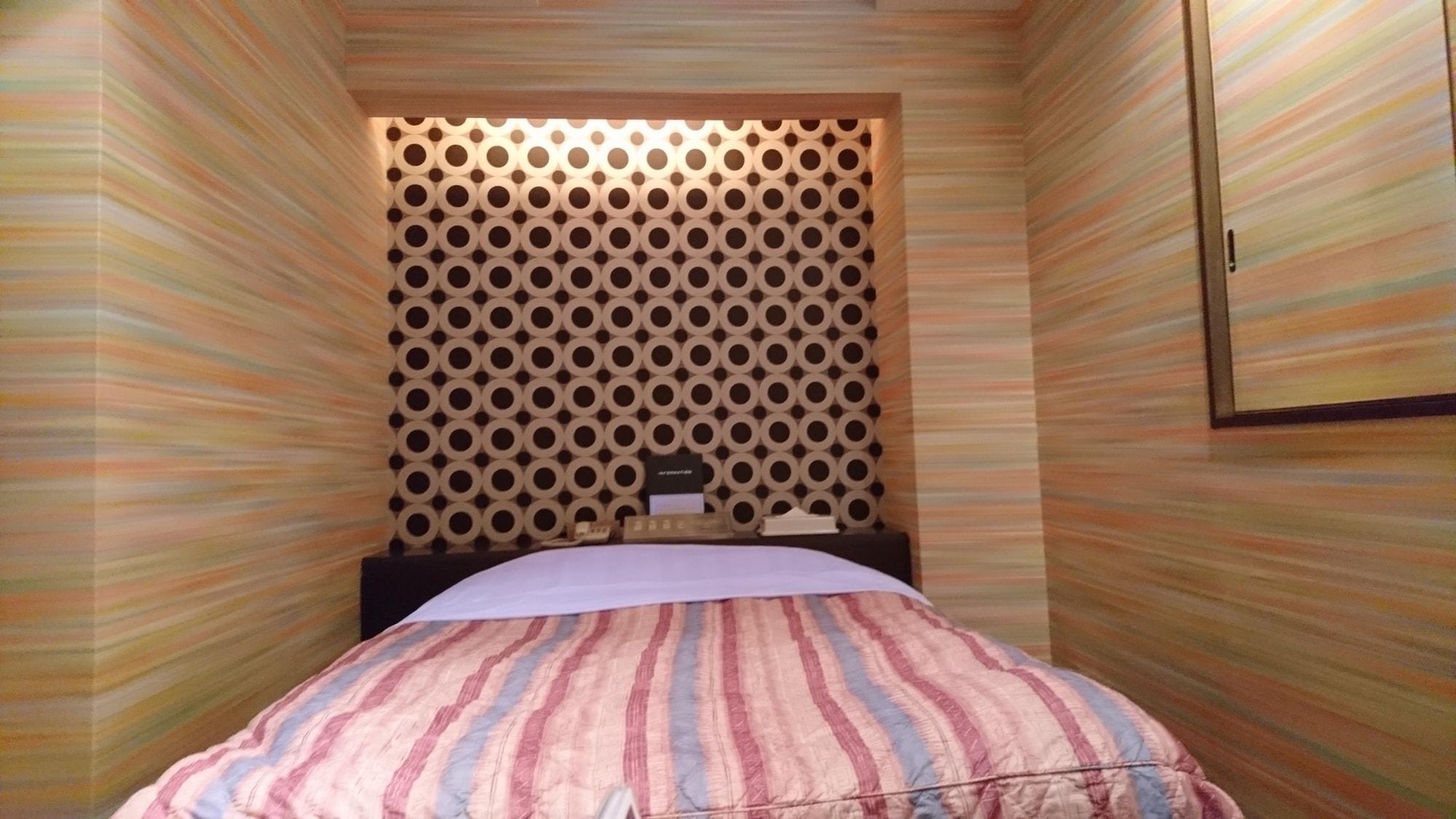 Hotel Eris Hakata (Adults Only) ฟูกุโอกะ ภายนอก รูปภาพ