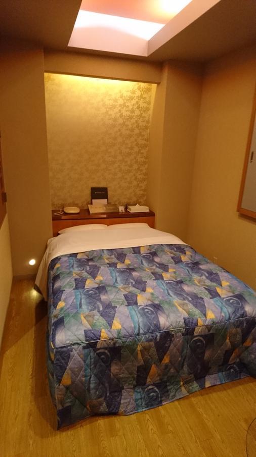 Hotel Eris Hakata (Adults Only) ฟูกุโอกะ ภายนอก รูปภาพ