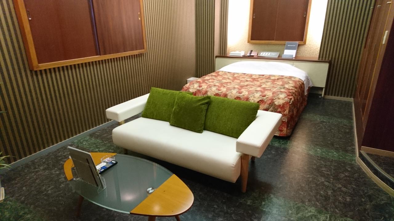 Hotel Eris Hakata (Adults Only) ฟูกุโอกะ ภายนอก รูปภาพ