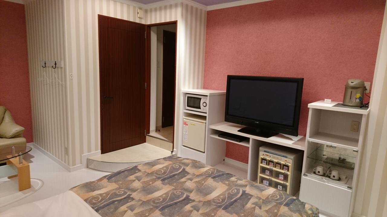 Hotel Eris Hakata (Adults Only) ฟูกุโอกะ ภายนอก รูปภาพ