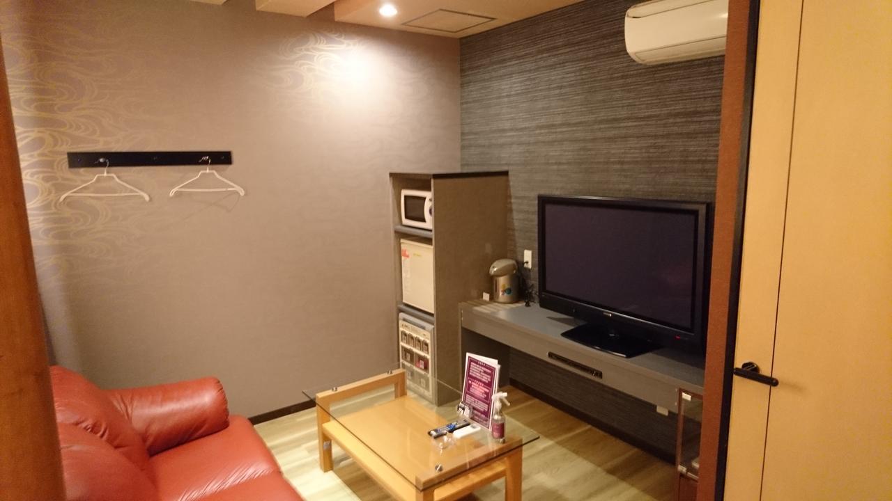 Hotel Eris Hakata (Adults Only) ฟูกุโอกะ ภายนอก รูปภาพ